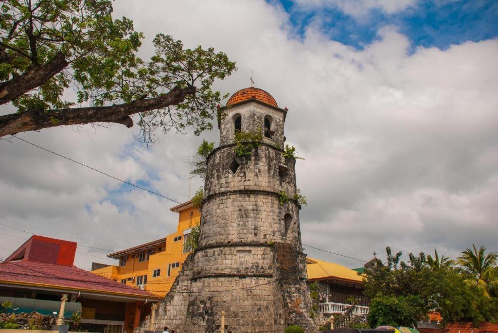 Hotel Nicanor Dumaguete City Exterior photo